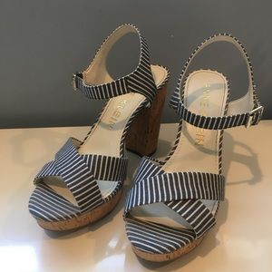 “Lalima” platform heel sandals